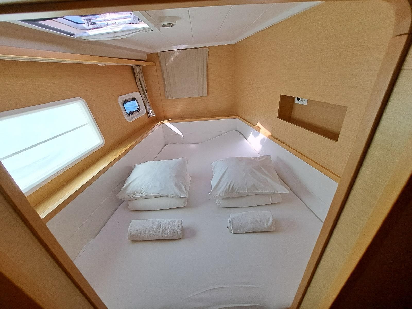 Lagoon 40 Motor Yacht 2015 4