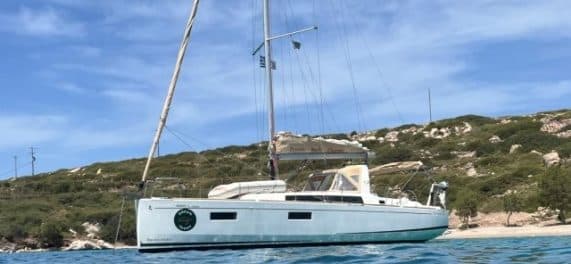 Beneteau Oceanis 38.1 — Magpie