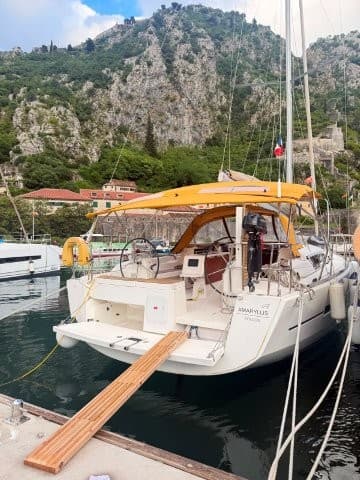 Dufour 412 — Amaryllis
