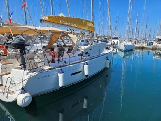 Jeanneau Sun Odyssey 389 — Plover