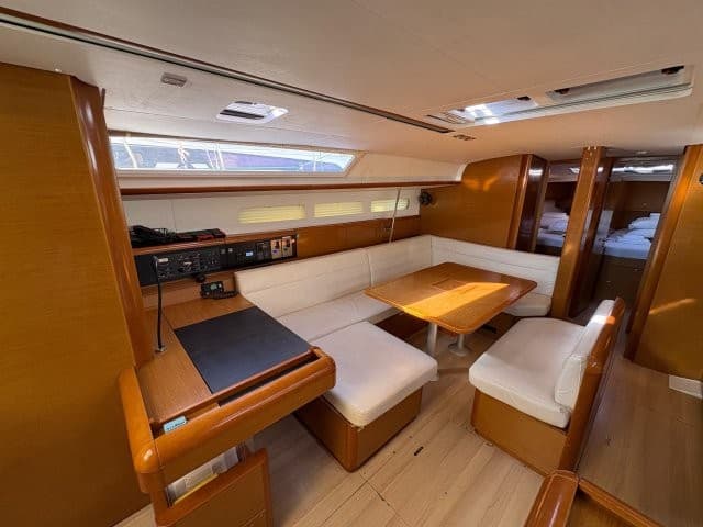 Jeanneau Sun Odyssey 519 — MAYOTTE 4