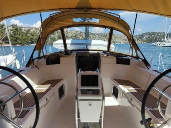 Jeanneau Sun Odyssey 449 — SUCHON 2