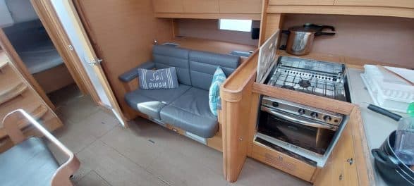 Dufour 460 — Love Knot