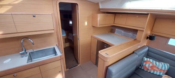 Dufour 460 — Love Knot 3