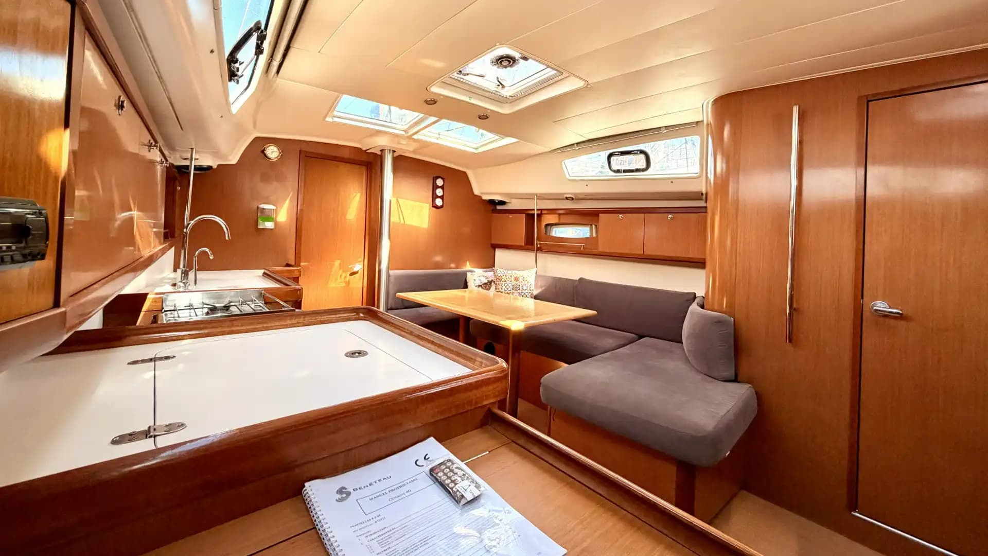 Tigre - Beneteau Oceanis 40 3