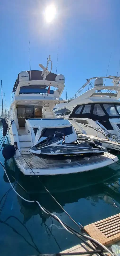 Sunseeker Manhattan 63 2011 2