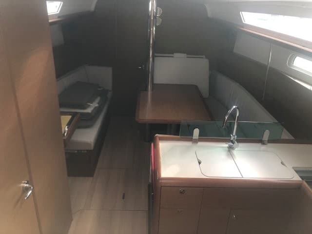 Jeanneau Sun Odyssey 389 — PITTA 4