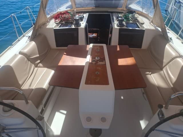Dufour 460 — Hobbes 4