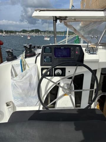 Lagoon 380 — MOPY II 2