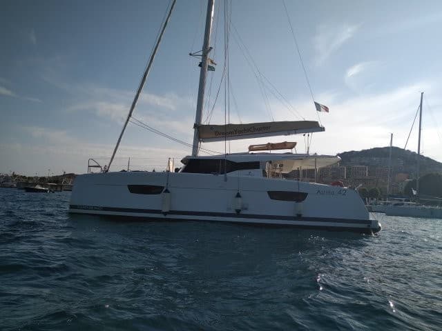 Fountaine Pajot Astrea 42 — DORIS