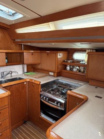Jeanneau Sun Odyssey 52.2 — SLOW 4