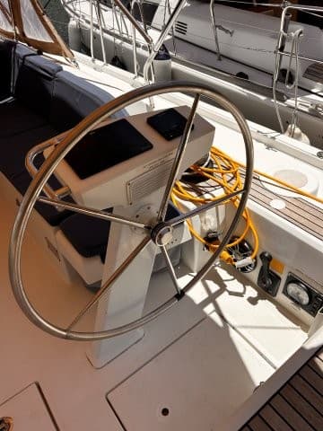 Beneteau Oceanis 51.1 — MODRIAN 3