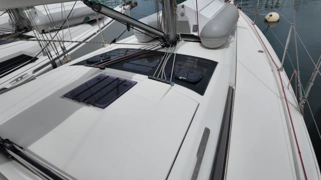 Dufour 390 — MIRO 4