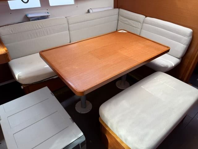 Dufour 460 — GRIEG 4