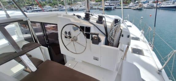Fountaine Pajot Lucia 40 — FLAMBOYANT 3