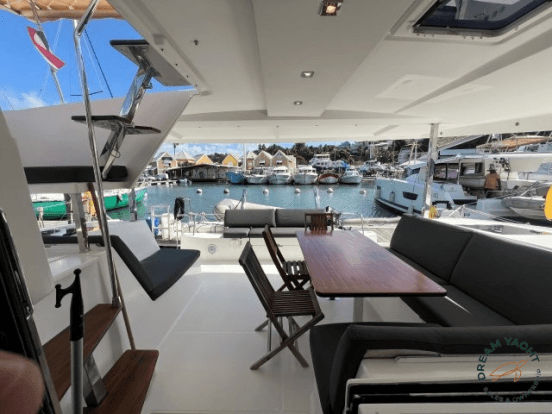 Fountaine Pajot Lucia 40 — Salako II 3