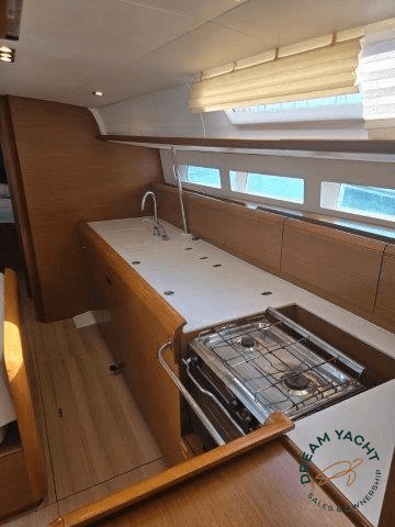 Jeanneau Sun Odyssey 519 — Malake 4