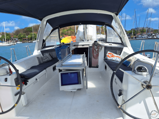 Beneteau Oceanis 45 — Strauss 2