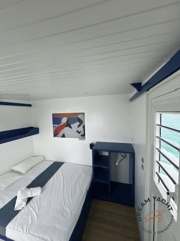 Custom Made Aqualodge — Evasion 4