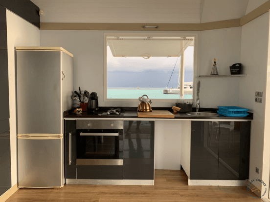 Custom Made Aqualodge — Evasion 2