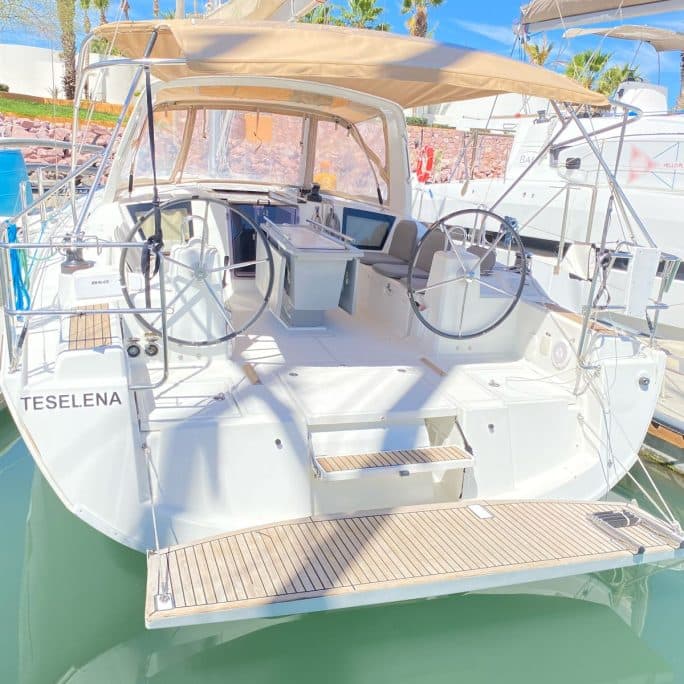 Beneteau Oceanis 41.1 — Tselena