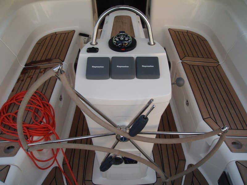 ELAN 384