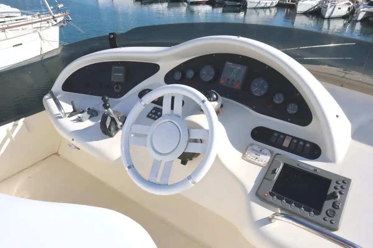 Azimut 46 2005 3