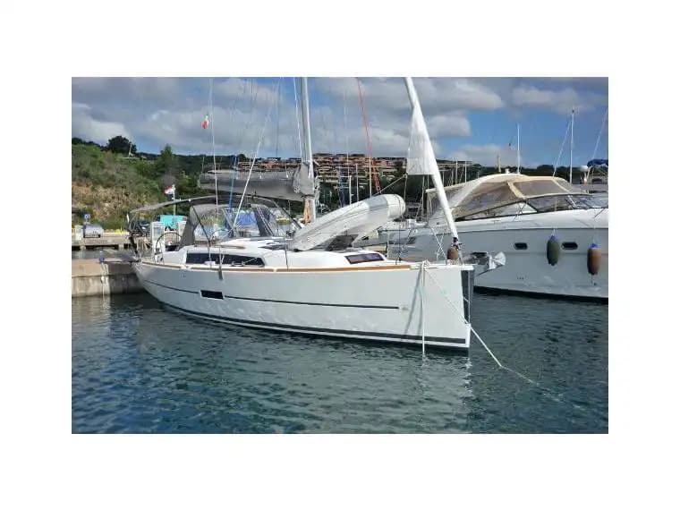 Dufour 360 2018 2